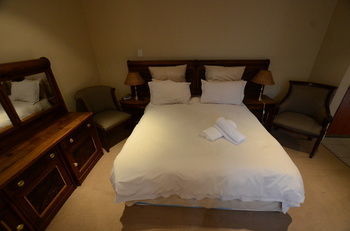 Norscot Manor Guest Lodge Сэндтон Экстерьер фото